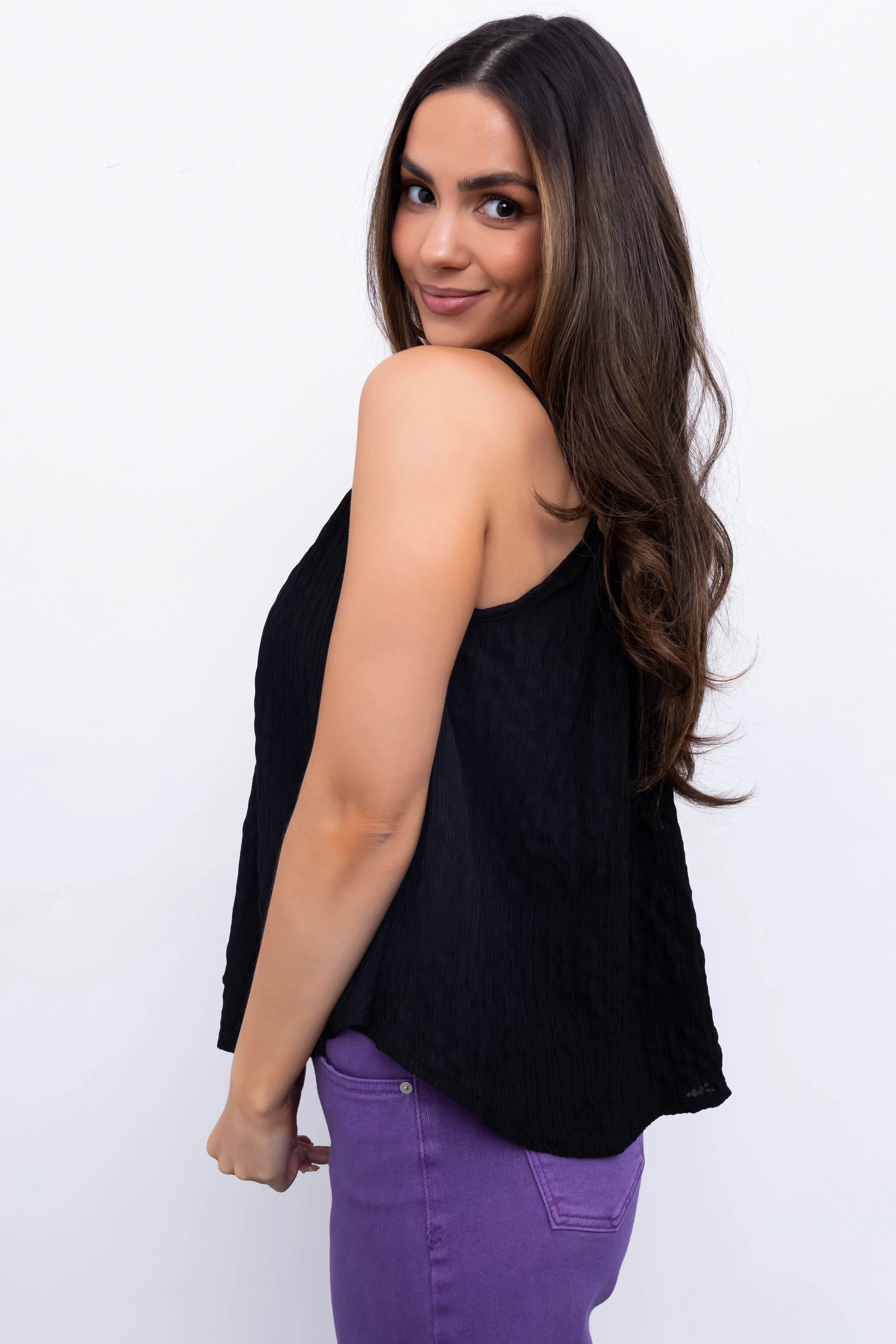 Black Round Neckline Flowy Cami Tank Top - Image 5