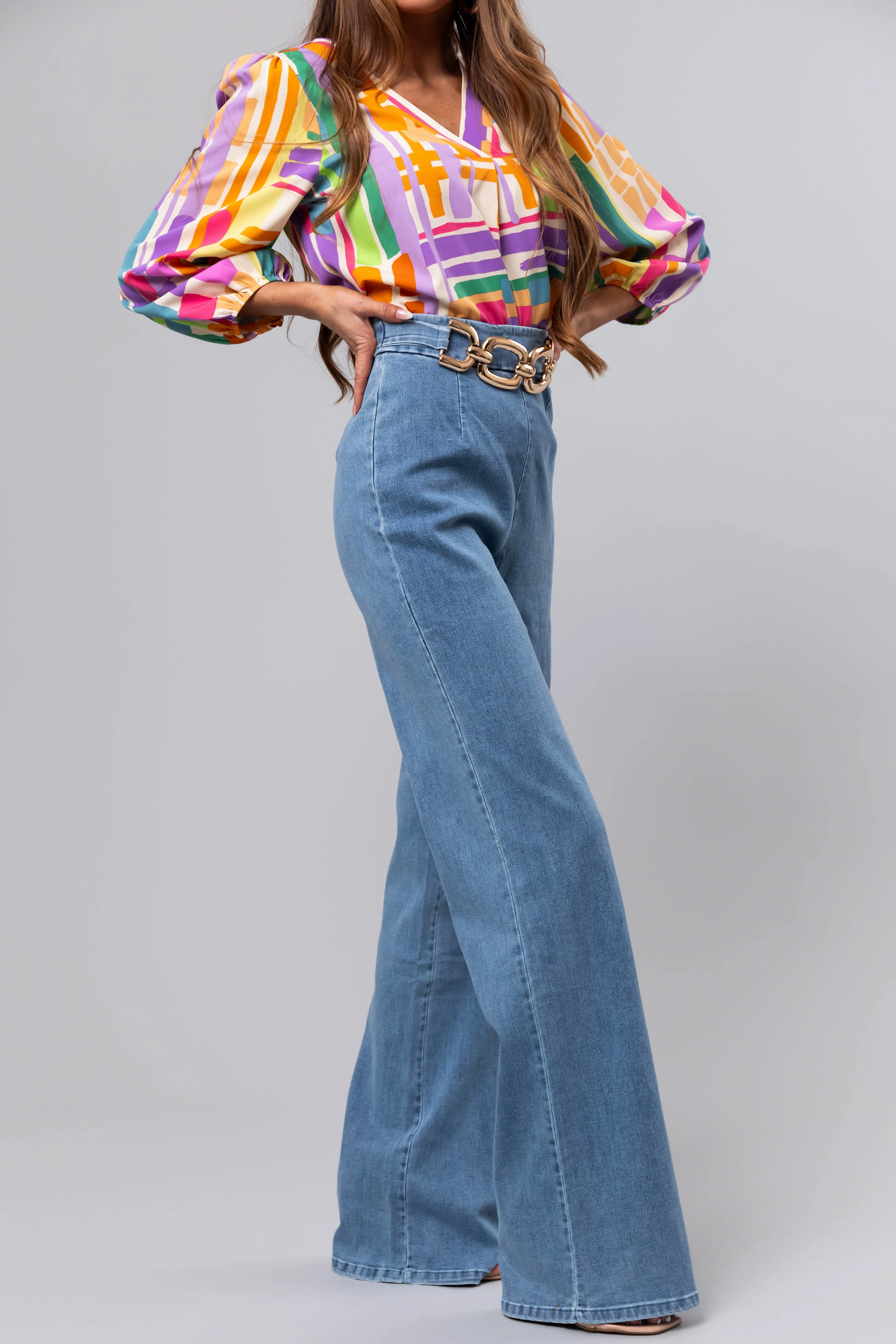 Light Wash Denim High Waisted Gold Belt Pants - Image 3